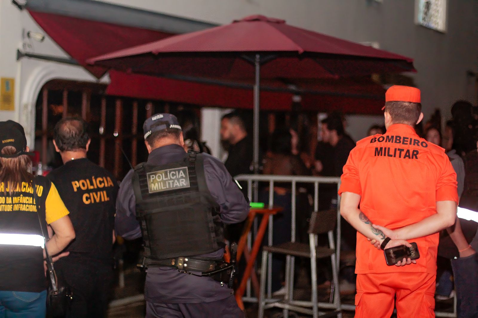 bombeiros-multam-bar-irregular