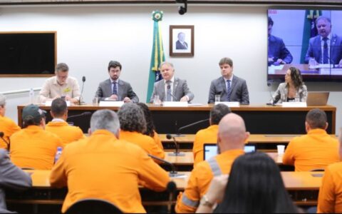 combustiveis-sobem-e-petrobras
