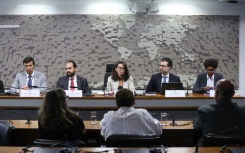 conselho-de-comunicacao-debate