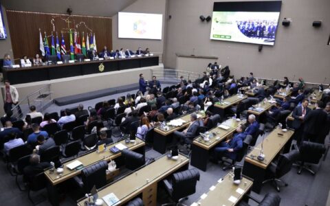 em-votacao-recorde-aleam-aprov