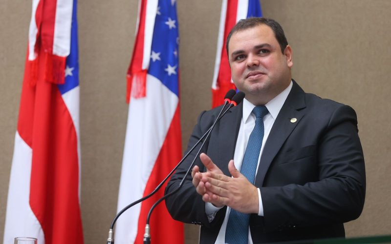 governador-interino-do-am-robe