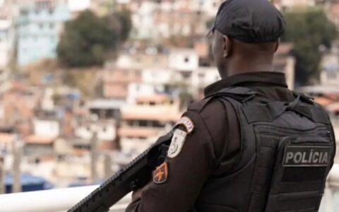 mprj-denuncia-policiais-por-cr