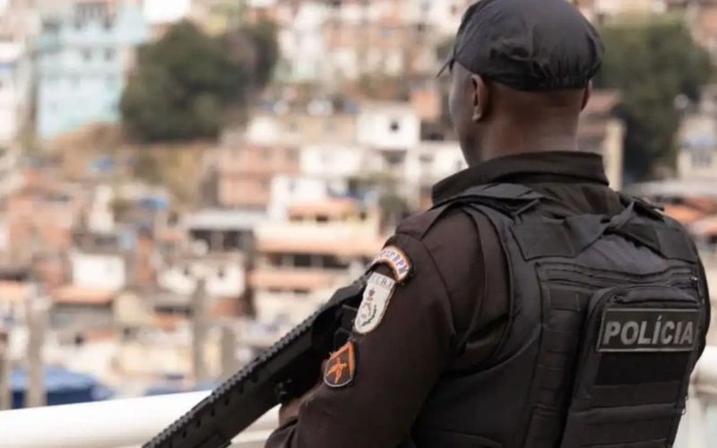 mprj-denuncia-policiais-por-cr