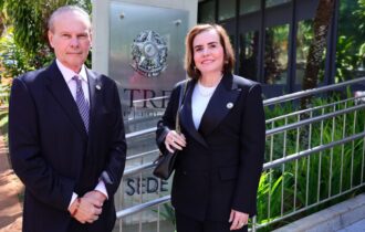 presidente-do-tce-am-prestigia