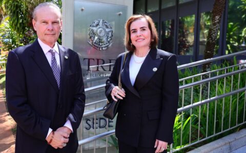 presidente-do-tce-am-prestigia