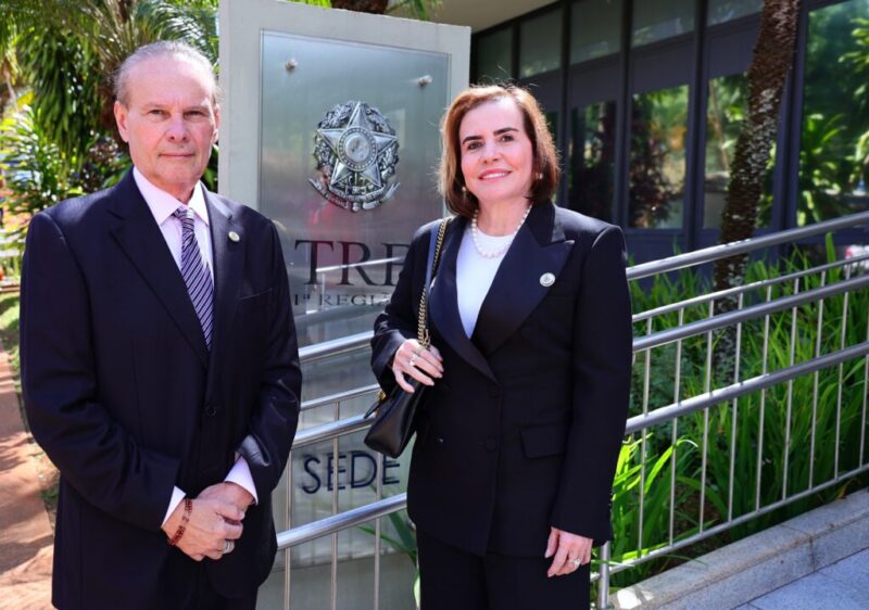 presidente-do-tce-am-prestigia