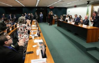 camara-dos-deputados-comeca-de