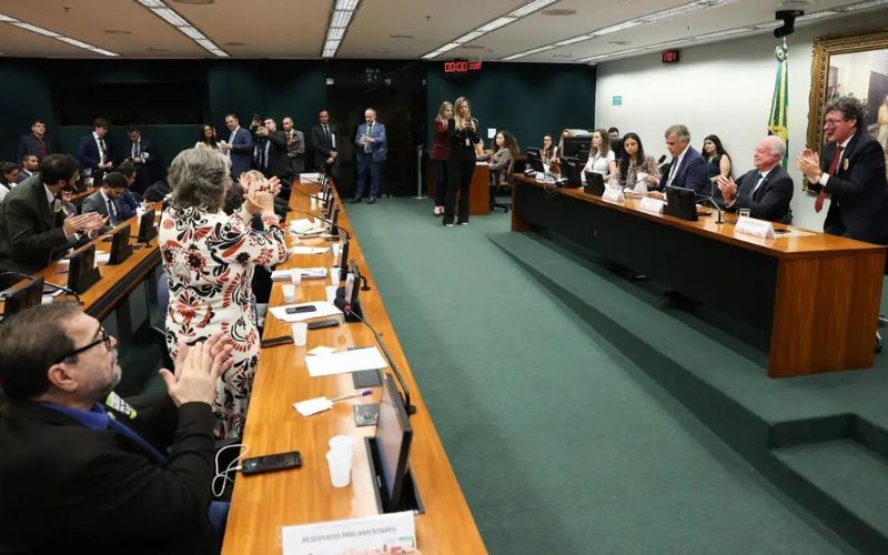 camara-dos-deputados-comeca-de
