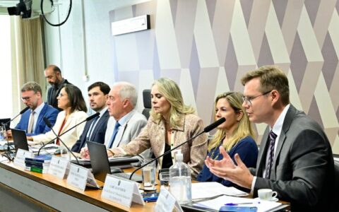 ccj-aprova-cinco-magistrados-p