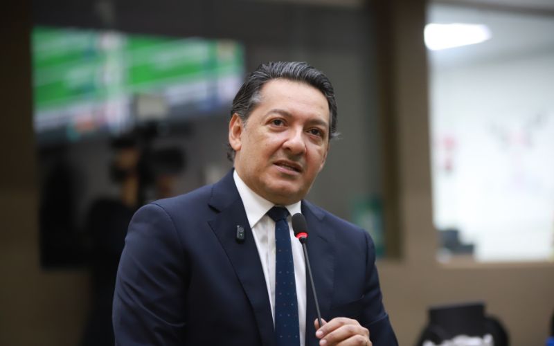 felipe-souza-assume-o-podemos-