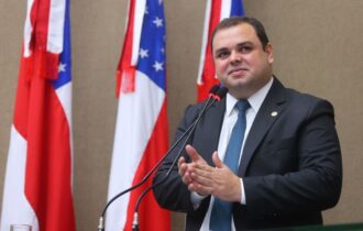 governador-interino-do-am-robe