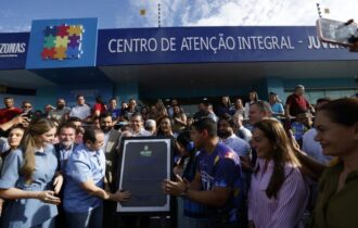 governador-interino-roberto-ci
