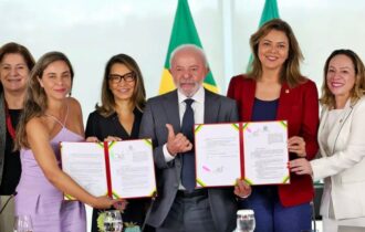 lula-sanciona-leis-para-fortal