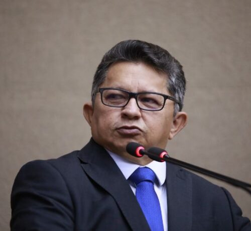 sinesio-campos-chama-trump-de-