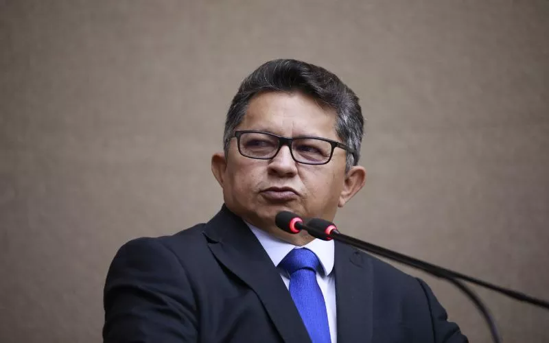 sinesio-campos-chama-trump-de-