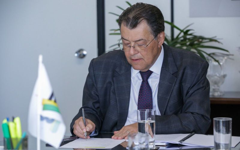 com-recursos-articulados-por-b
