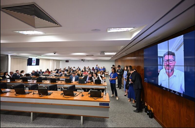 comissao-do-senado-aprova-poli