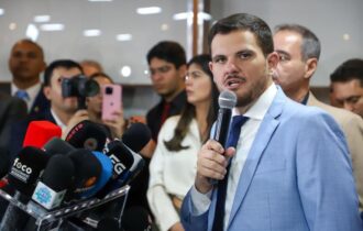 conselheiro-do-tce-am-da-cinco