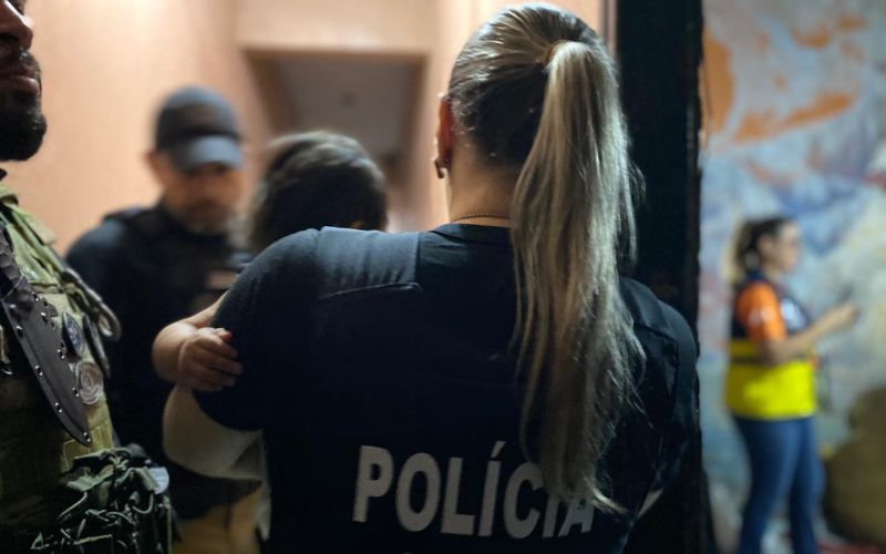 criancas-sao-resgatadas-de-amb