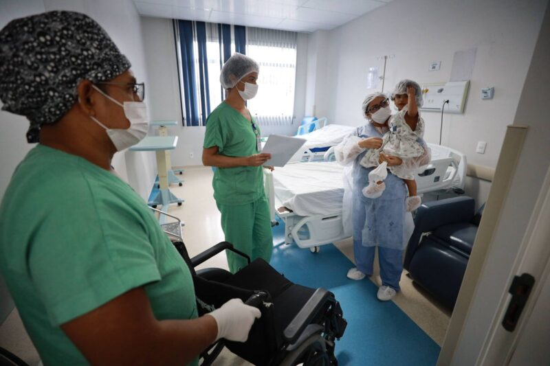 governador-roberto-cidade-acom