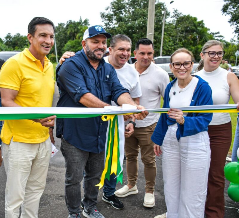 governo-municipal-inaugura-esc