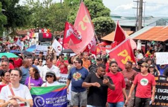 manifestacao-em-manaus-pede-fi