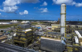 refinarias-da-petrobras-operam