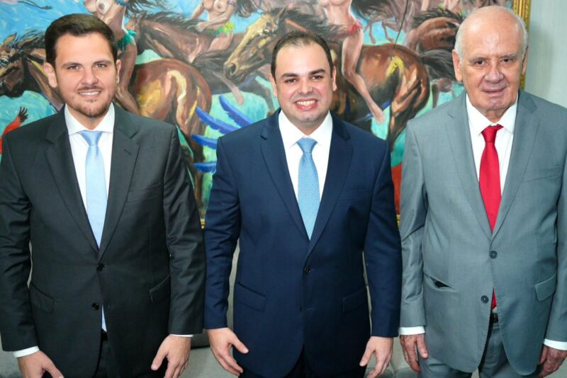 renato-junior-vai-a-posse-e-re