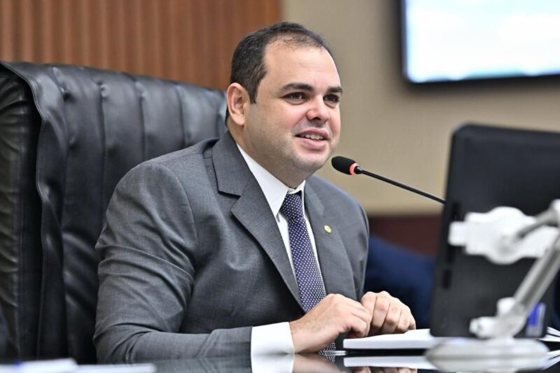roberto-cidade-institui-comiss
