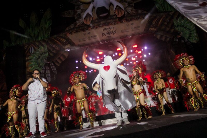 sambodromo-recebe-noite-da-cel