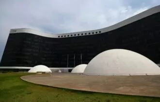 Candidatos ao Governo do AM poderão gastar até R$ 7,1 milhões