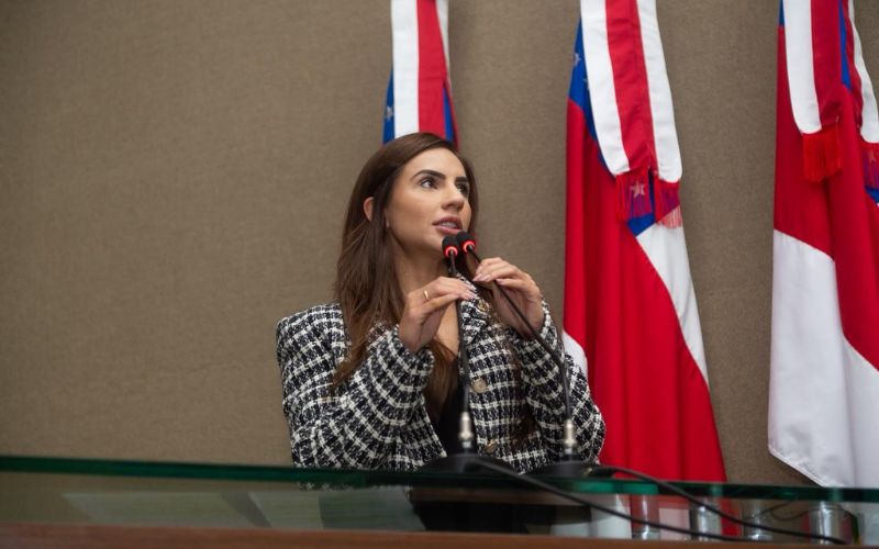 debora-menezes-diz-que-interio