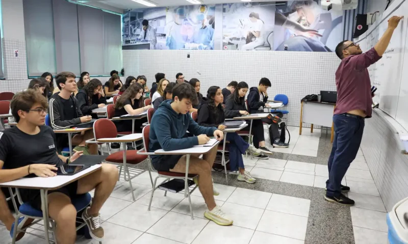 desenrola-fies-estudante-pode-