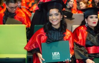 egressa-da-uea-destaca-pratica