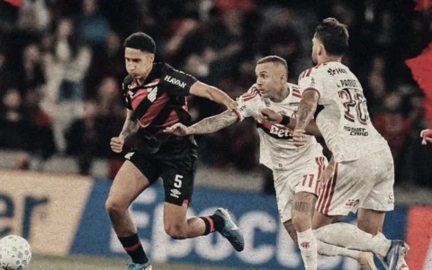 flamengo-fica-no-empate-e-palm