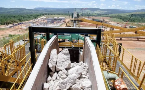 pl-dos-minerais-criticos-receb