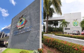 tce-am-suspende-licitacao-de-r