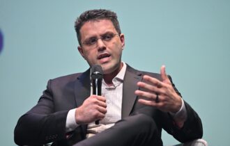 CEO da Hapvida desenvolve estudo em Paris sobre diagnóstico precoce de diabetes