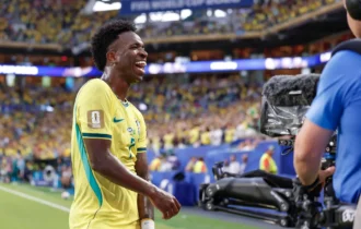 com-gol-em-todos-os-jogos-ate-