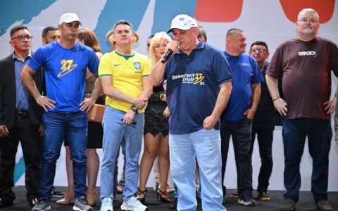 david-almeida-amplia-aliancas-