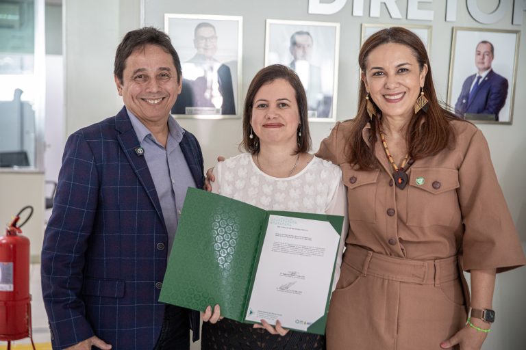 esouea-inaugura-galeria-de-dir