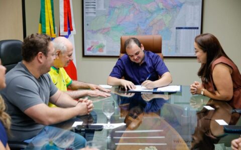 governador-roberto-cidade-assi