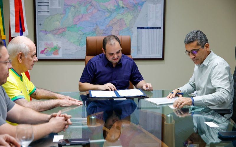 governador-roberto-cidade-assi