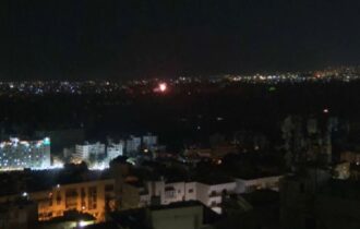 israel-bombardeia-a-capital-do
