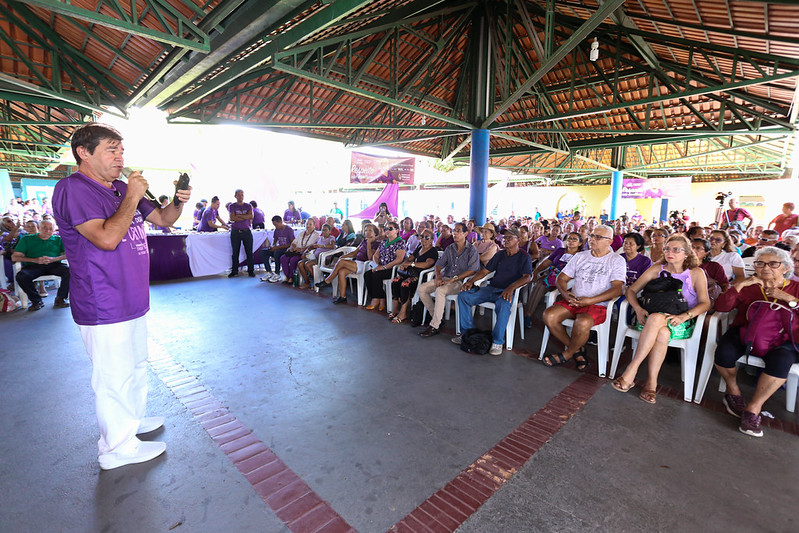 manaus-reune-700-pessoas-em-ac