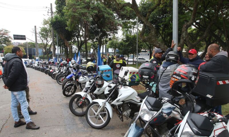 motociclistas-de-aplicativos-t