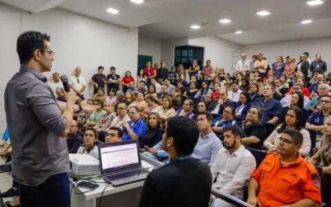 secretario-da-ses-am-reune-dir