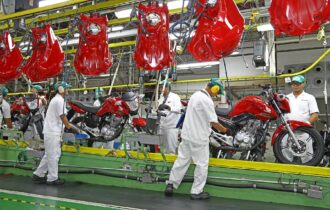 economia-do-amazonas-cresce-28