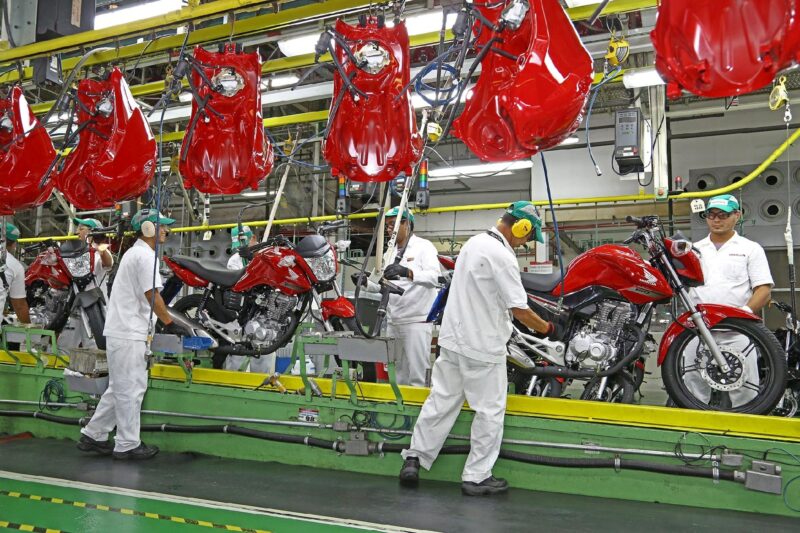 economia-do-amazonas-cresce-28