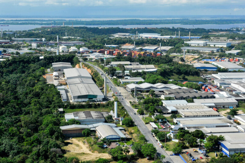 economia-do-amazonas-cresce-28